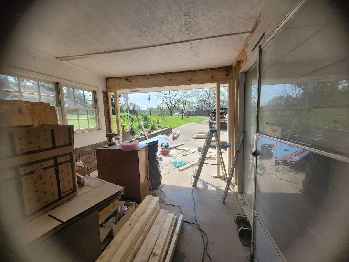 Air movers and dehumidifier for Drying & Dehumidification in Paris